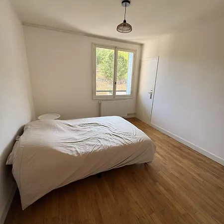 Calme Avec Exterieur Apartment Laroquebrou